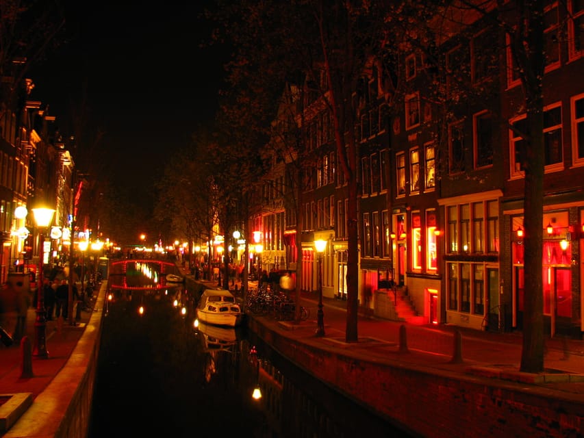 Amsterdam: Private Red Light District Tour in Spanish - Starting near Central Station at Barbizon Palace