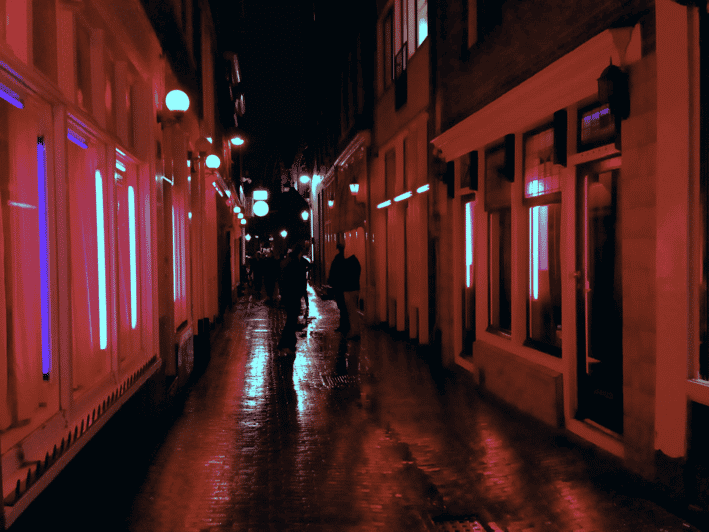 Amsterdam: Private Red Light District Tour in Spanish - The Waag and Amsterdam’s medieval core