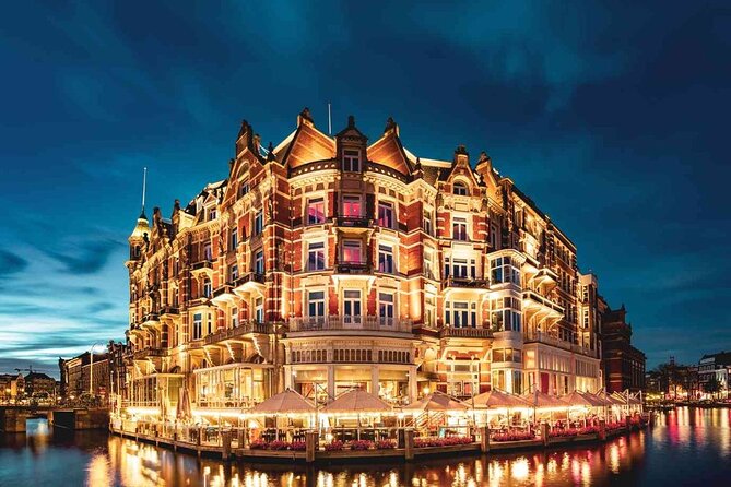 Amsterdam: Private Romantic Evening Canal Cruise + Bubbles/Snacks - Weather protection changes the experience
