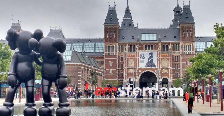 Amsterdam Private Welcome Tour with a Local Guide - A walking route shaped around your interests