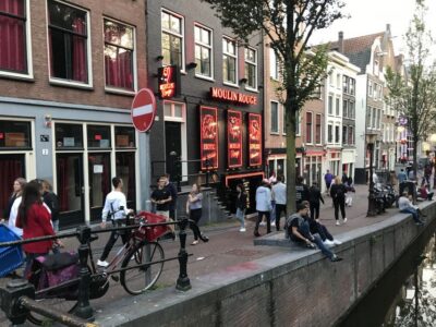 Red Light District and Local Pub Tour