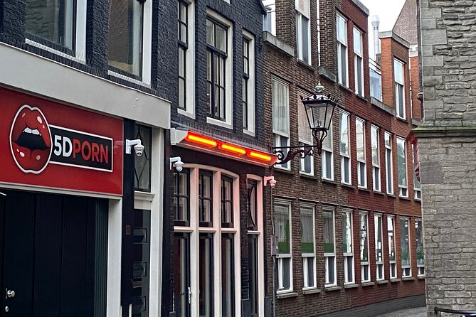 Amsterdam Red Light District: Serene and Other! - The Schreierstoren and the edge of old Amsterdam