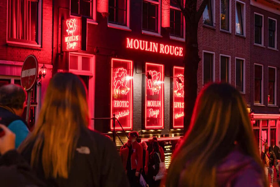 Amsterdam: Red Light District Tour in German/English/Italian - Key points to know before you book