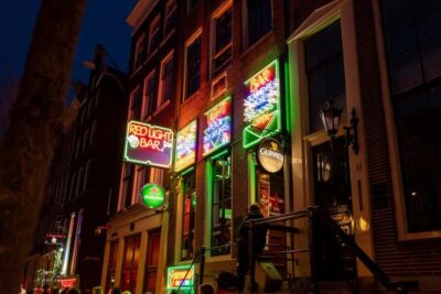 Red Light District Tour in German/English/Italian