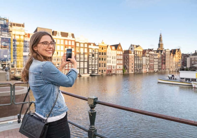 Amsterdam: Red Light District Tour in German/English/Italian - Chinatown and the Jolly Joker stop