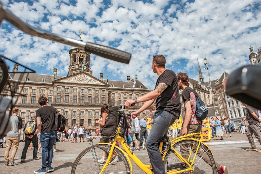 Amsterdam: Relaxed City Highlights Guided Bike Tour - Is $34 good value for two hours?