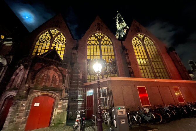 Amsterdam’s Ghostly Experiences Group Tour - Zuiderkerk and the vanished graveyard