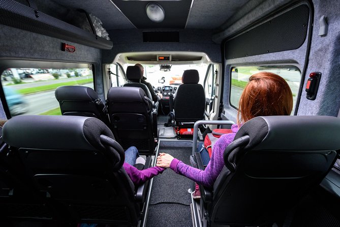 Amsterdam Schiphol Airport (AMS) Round Trip transfer to Amsterdam City - What the positive experiences get right