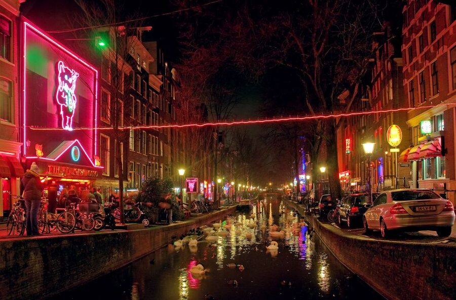 Amsterdam: Sex, Drugs, and Freedom Walking Tour - Why this walk is more than a Red-light District photo stop