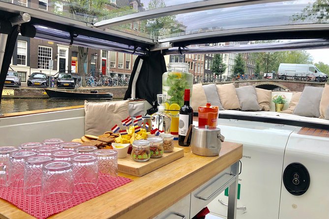Amsterdam Small-Group Breakfast Morning Cruise - Seeing Amsterdam from the water