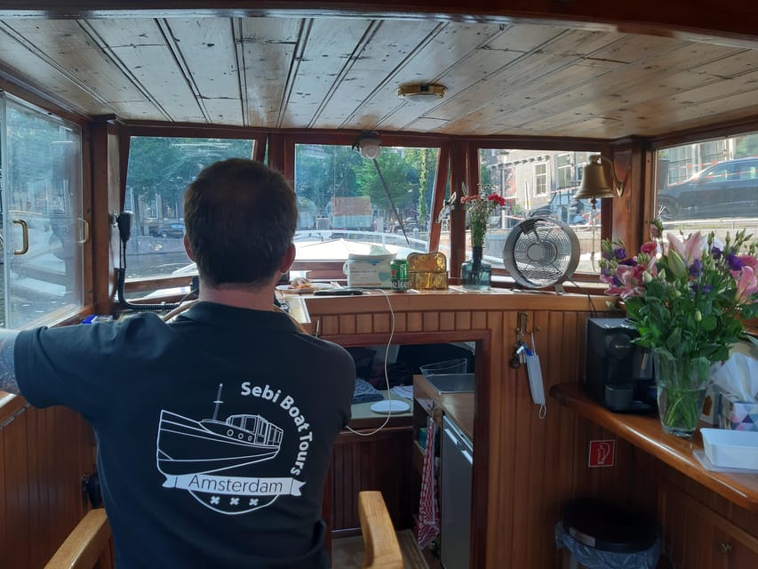 Amsterdam: Small-Group Canal Cruise incl. Drinks and Snacks - Prinsengracht and the city’s familiar sights