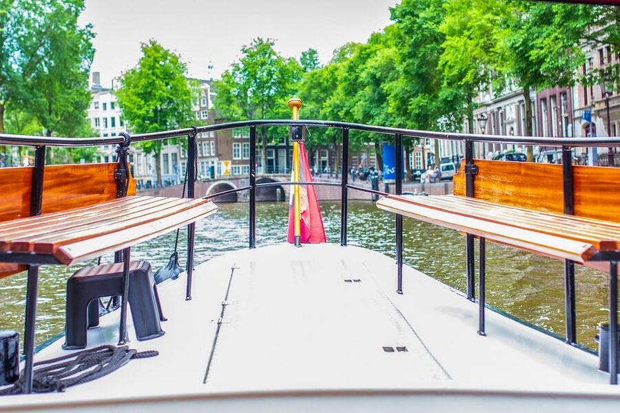 Amsterdam: Small-Group Canal Cruise incl. Drinks and Snacks - The Amstel and the Magere Brug