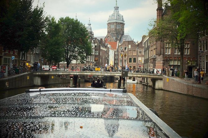 Amsterdam Small-Group Canal Cruise Including Snacks and Drinks - What the two-hour timing feels like
