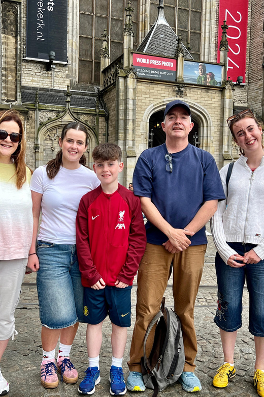 Amsterdam: Small Group Walking Tour with Fun Guide - Key points at a glance
