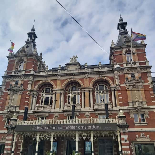 Amsterdam: Spanish Tour Unmasking the Redlight District - Why this neighborhood needs context