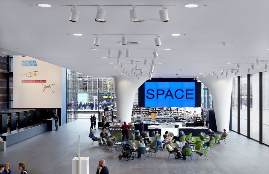 Amsterdam: Stedelijk Museum and 1-Hour Canal Cruise - A century of modern art in one museum