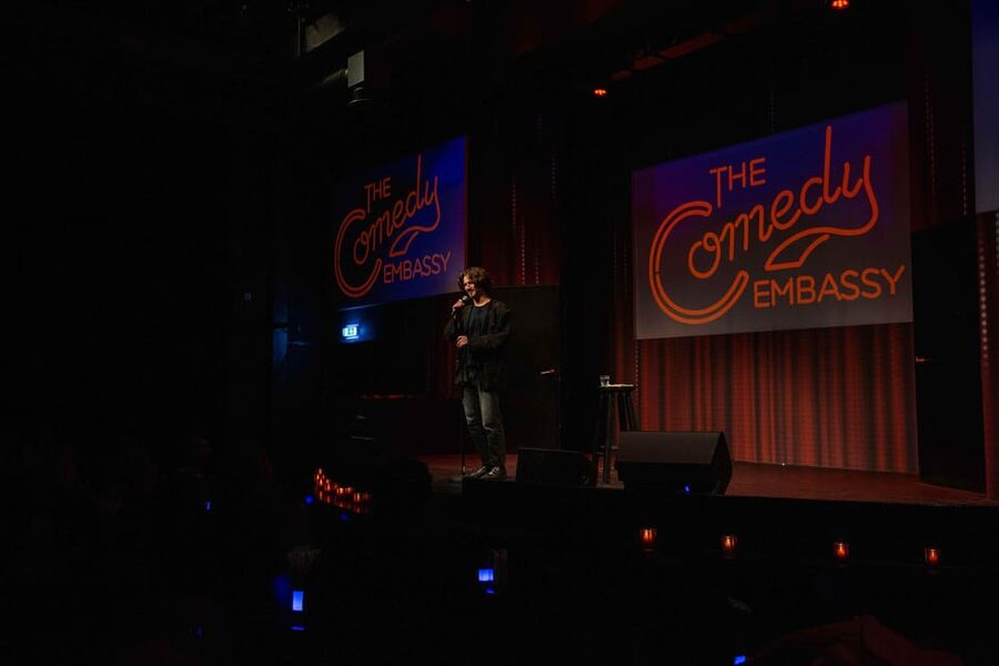 Amsterdam: The Comedy Embassy Stand-Up Show - Drinks, intermission, and the two-hour schedule