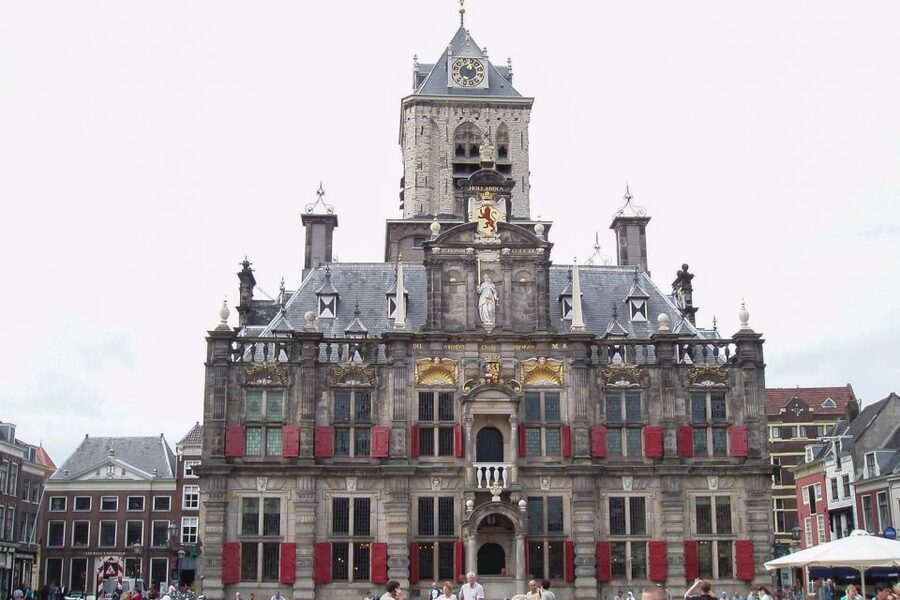 Amsterdam: The Hague, Delft and Rotterdam Private Day Tour - Delft Blue and the old streets of Delft