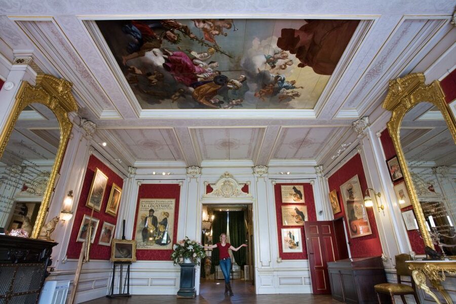 Amsterdam: The Kattenkabinet Cat Museum Entry Ticket - The ceiling painting and the house itself