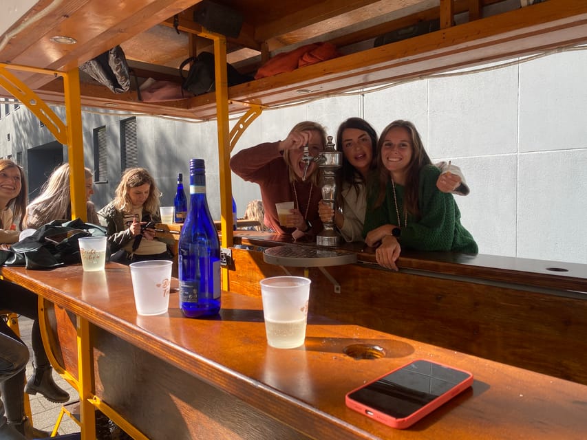 Amsterdam: The Original BUBBLES & BIKE Private Prosecco Tour - Who should book this ride?