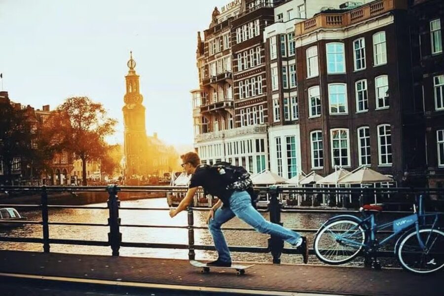 Amsterdam: The Story of History & Culture Walking Tour - Should you book Amsterdam’s history and culture walk?
