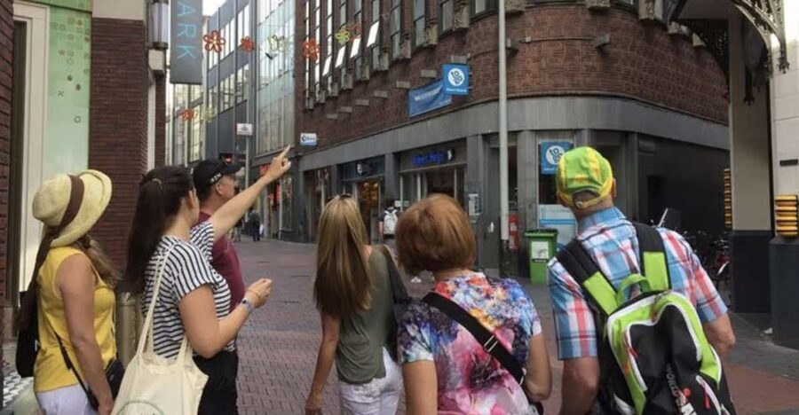 Amsterdam: The Story of History & Culture Walking Tour - Who will get the most from this walk
