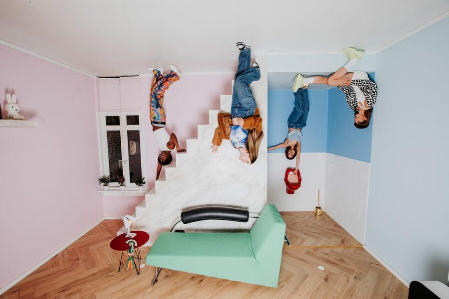 Amsterdam: The Upside Down & The All Out Combination Ticket - Next door at The All Out, switch from posing to playing