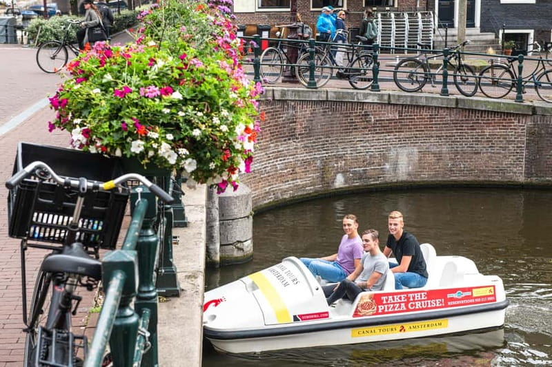 Amsterdam: Unique Pedal Boat Experience in the Canals - Why a pedal boat is a different way to see Amsterdam