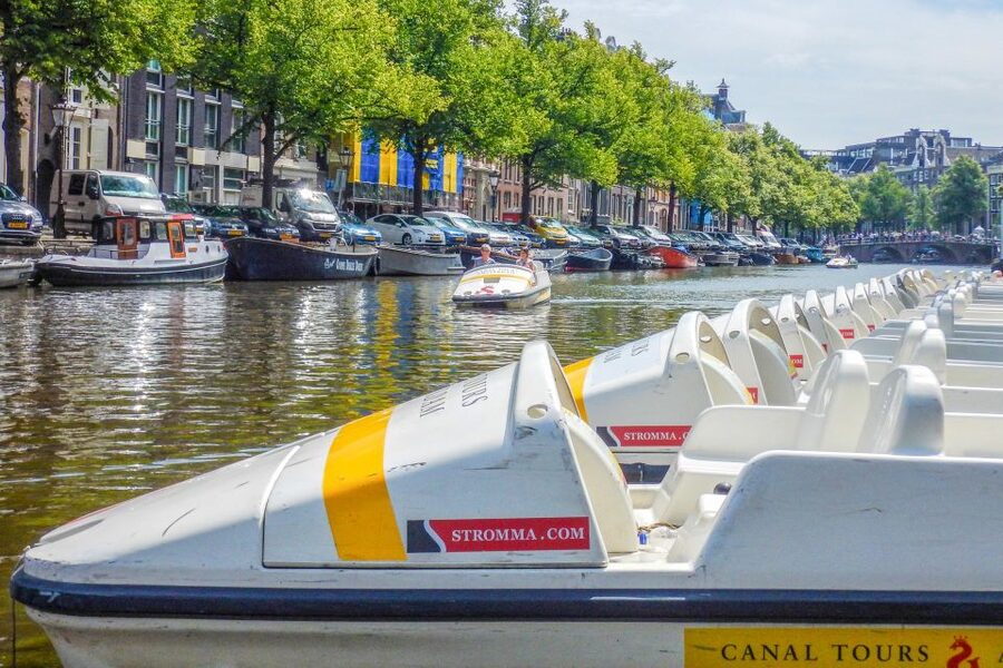 Amsterdam: Unique Pedal Boat Experience in the Canals - What one hour feels like on the canal