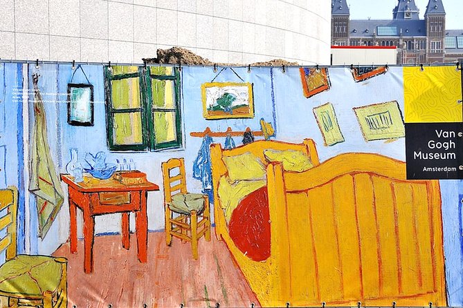 Amsterdam Van Gogh Museum Private Tour for Kids & Families - Remo and the Importance of the Guide