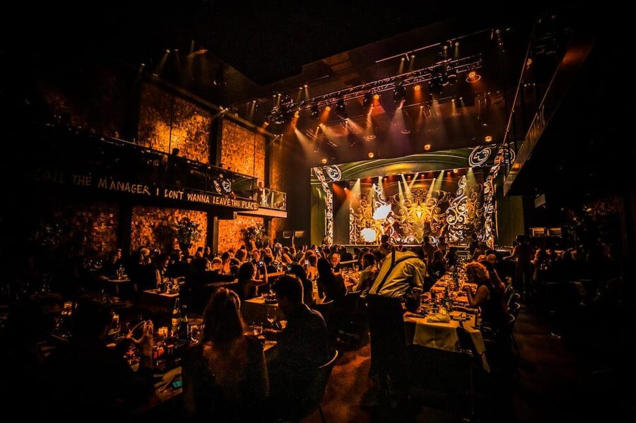 Amsterdam: VEGAS Dinner Show with 3-Course Sharing Menu - My booking advice