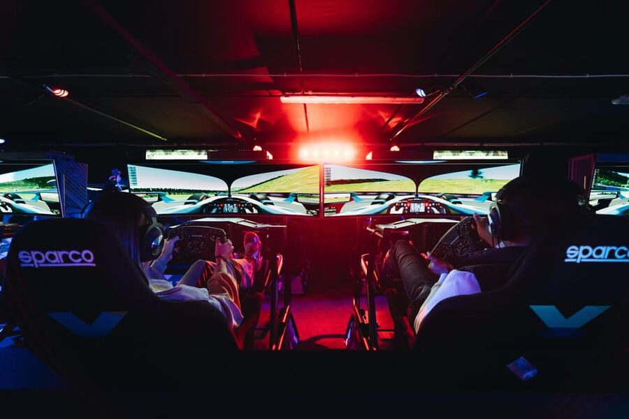 Amsterdam: VR Starter Pack with 6 Tokens - Six tokens, one hour, and plenty of choice