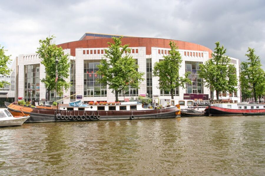 Amsterdam Walking Tour and Canal Cruise - Weather, walking, and the best type of visitor