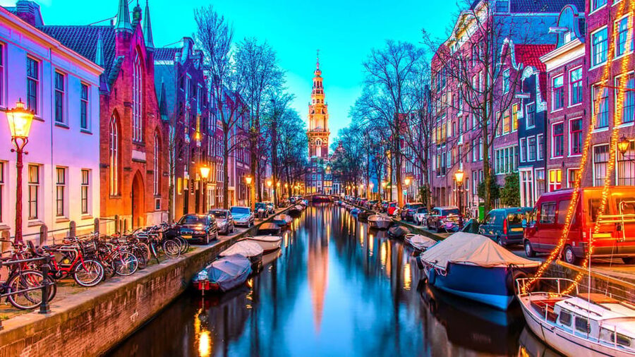 Amsterdam Walking Tour with a Local - What the price includes, and what it does not