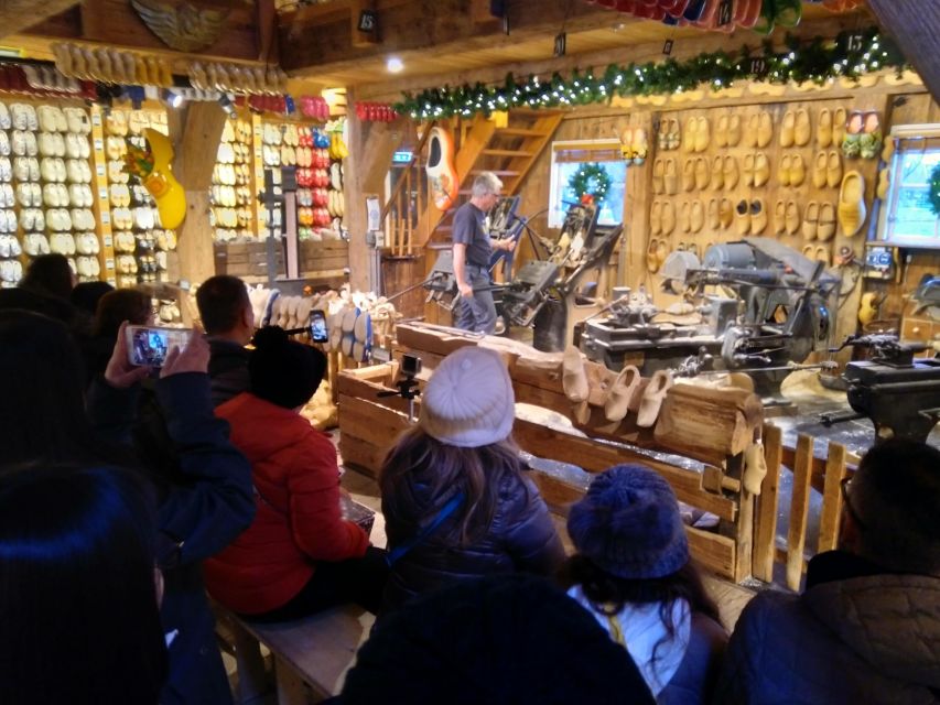 Amsterdam: Zaanse Schans 3-Hour Small Group Tour - The 30-minute ride from Amsterdam