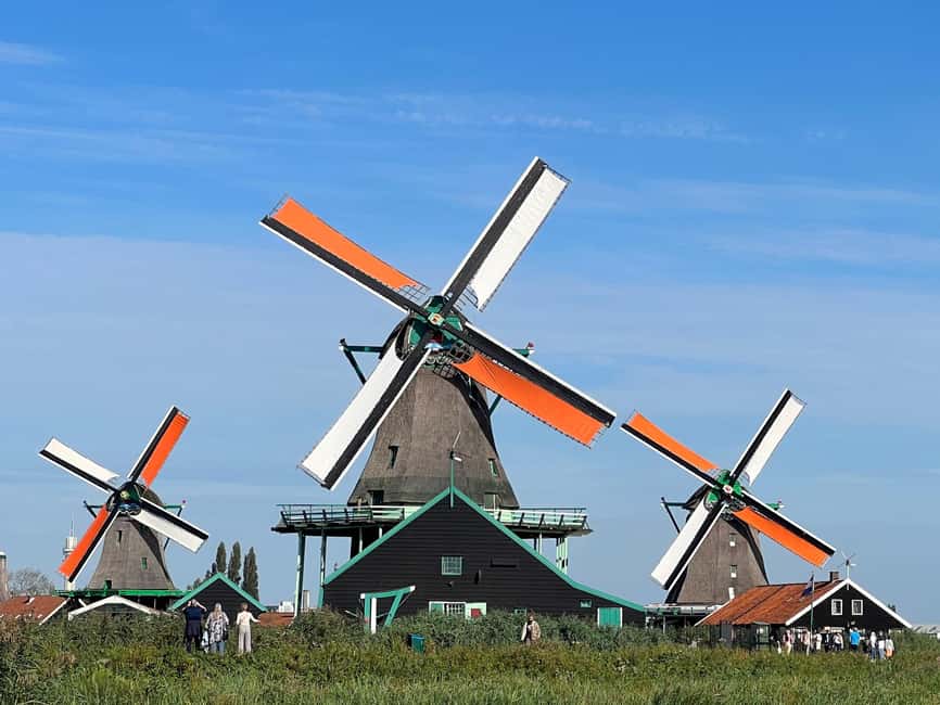 Amsterdam: Zaanse Schans and Giethoorn Guided Combo Tour - Zaanse Schans: windmills, clogs, and cheese