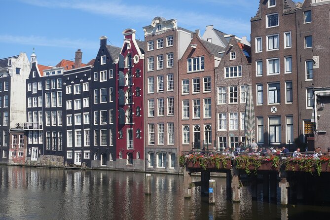Anne Frank and Amsterdam Jewish History Walking Tour - What the guides add to the experience