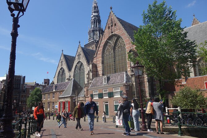 Anne Frank and Amsterdam Jewish History Walking Tour - Group size, pace, and comfort