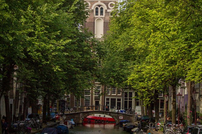Anne Frank Private Bike Tour in Amsterdam - The Spinoza Monument and De Schaduwkade