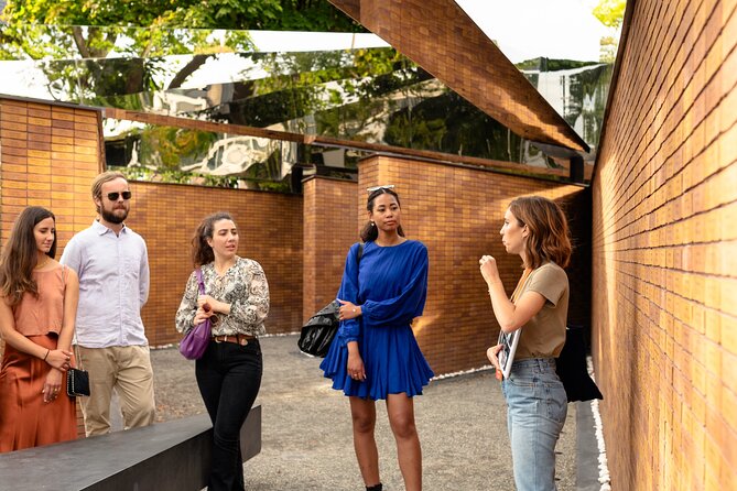 Anne Frank's Story - Guided Walking Tour through Amsterdam - Finishing outside the Anne Frank House