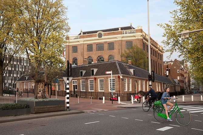 Anne Frank Walking Tour Amsterdam Including Jewish Cultural Quarter - The candlelit Portuguese Synagogue