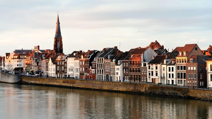 Best of Maastricht: Private Walking Tour with a Local - The small streets, shops, and restaurants