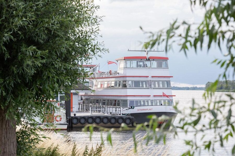 Biesbosch: Boat Cruise through National Park - Food, drinks, and the rhythm of the ride