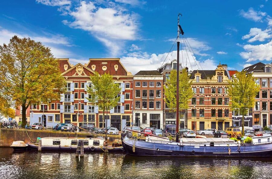 Bike Tour of Amsterdam Old Town, Top Attractions and Nature - Key points to know before you book