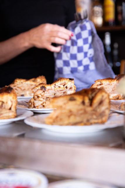 Boutique Dutch Food & History Tour with up to 8 guests only - Why this Jordaan food tour works as an introduction