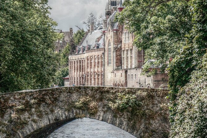 Bruges Tour from Amsterdam - Free time for chocolate, beer, and shopping