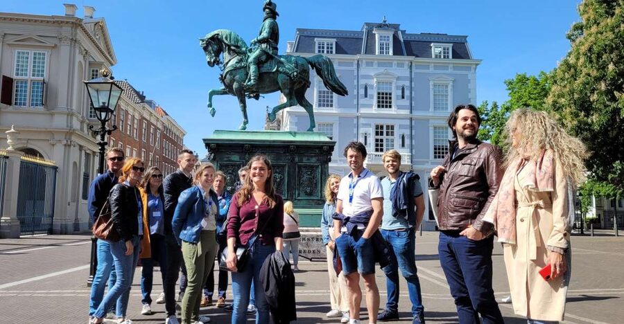 Centre The Hague On Foot with Wonderful Storyteller - 2hr - Starting beside the Bierkade canals