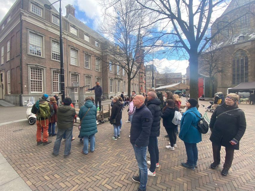 Centre The Hague On Foot with Wonderful Storyteller - 2hr - Weather, pace, and practical comfort