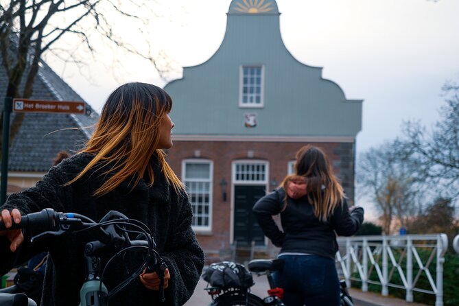 Cheese, Canals & Windmill Countryside E-Bike Tour Amsterdam - Krijtmolen d’Admiraal and the first countryside views