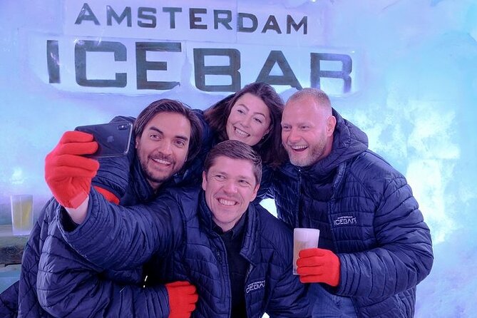 Combo Ticket: Xtracold Icebar Amsterdam and 1-Hour Canal Cruise - Why the Icebar works best as a short stop